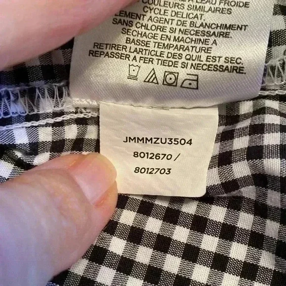 Jones New York Black & White Gingham Long Sleeve, Tie Front Large Woman’s Shirt - Picture 8 of 12